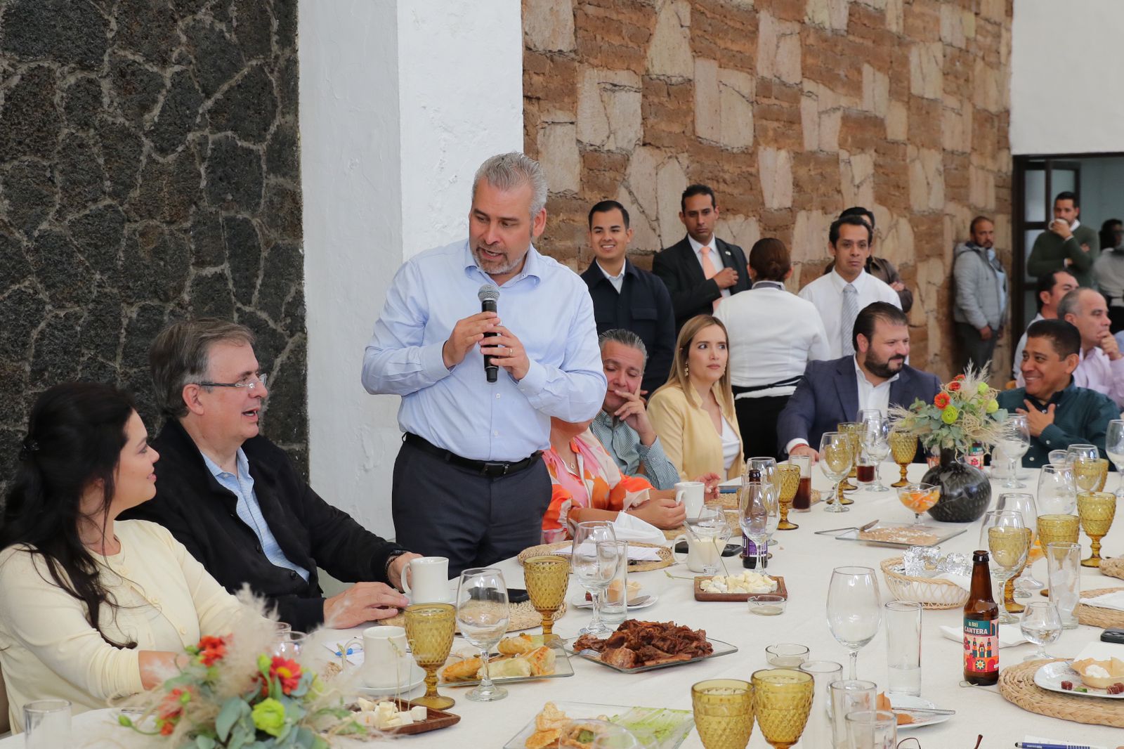 Llaman Bedolla y Ebrard a empresarios michoacanos a potenciar el T-Mec