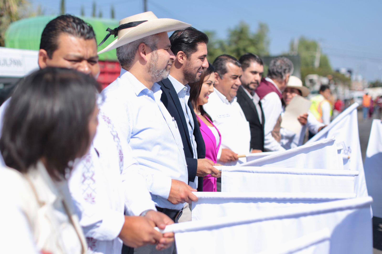 Arranca Bedolla rehabilitación de carretera Sahuayo-Jiquilpan