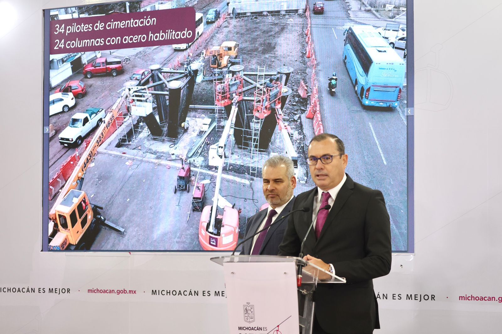 Paso superior vehicular de Villas del Pedregal con 73 % de avance: Bedolla