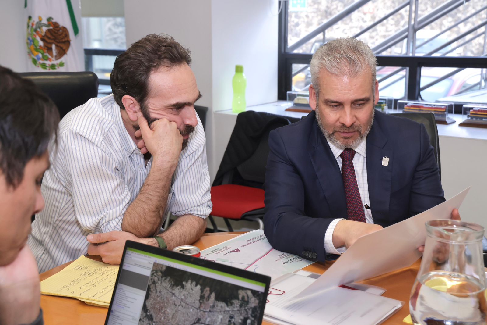 Bedolla intensifica ante Federación proyecto de metrobús en Morelia