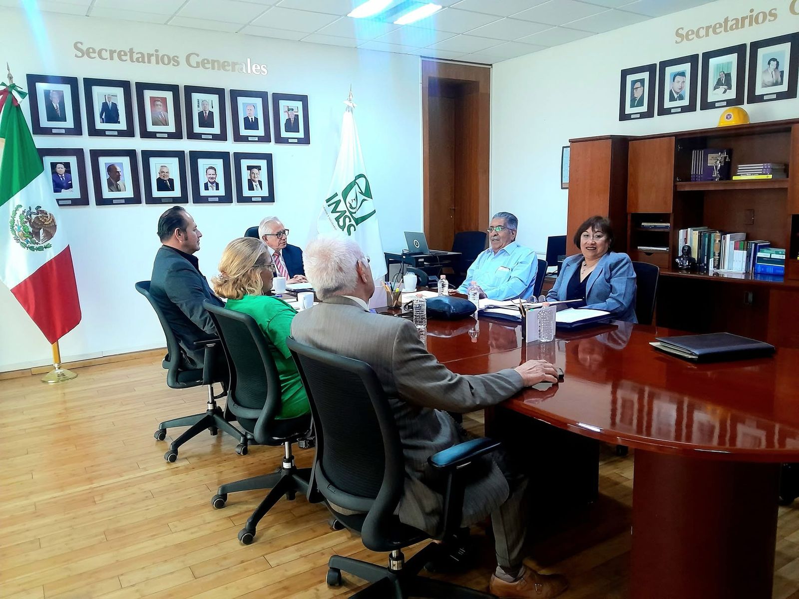 SESNAS se reúne con autoridades del IMSS Bienestar