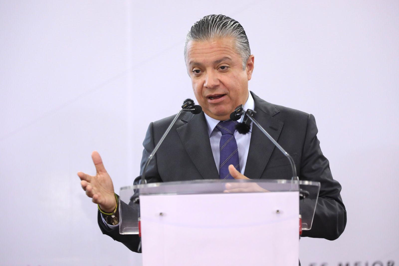 Refrendo vehicular supera expectativas, recaudación al 105 % en primer semestre: Navarro García