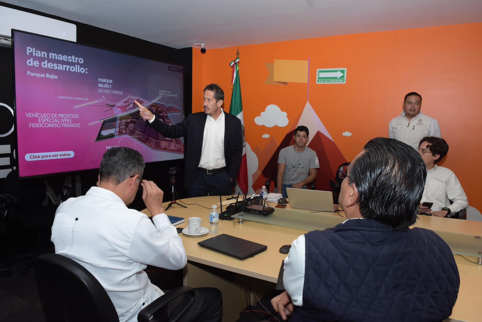 Energía segura, base del primer Polo de Desarrollo en Michoacán: Sedeco