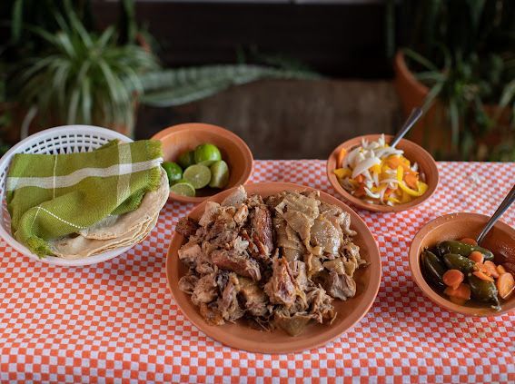 ¡Un logro que sabe a Michoacán! Las carnitas ya cuentan con marca de certificación: Sedeco