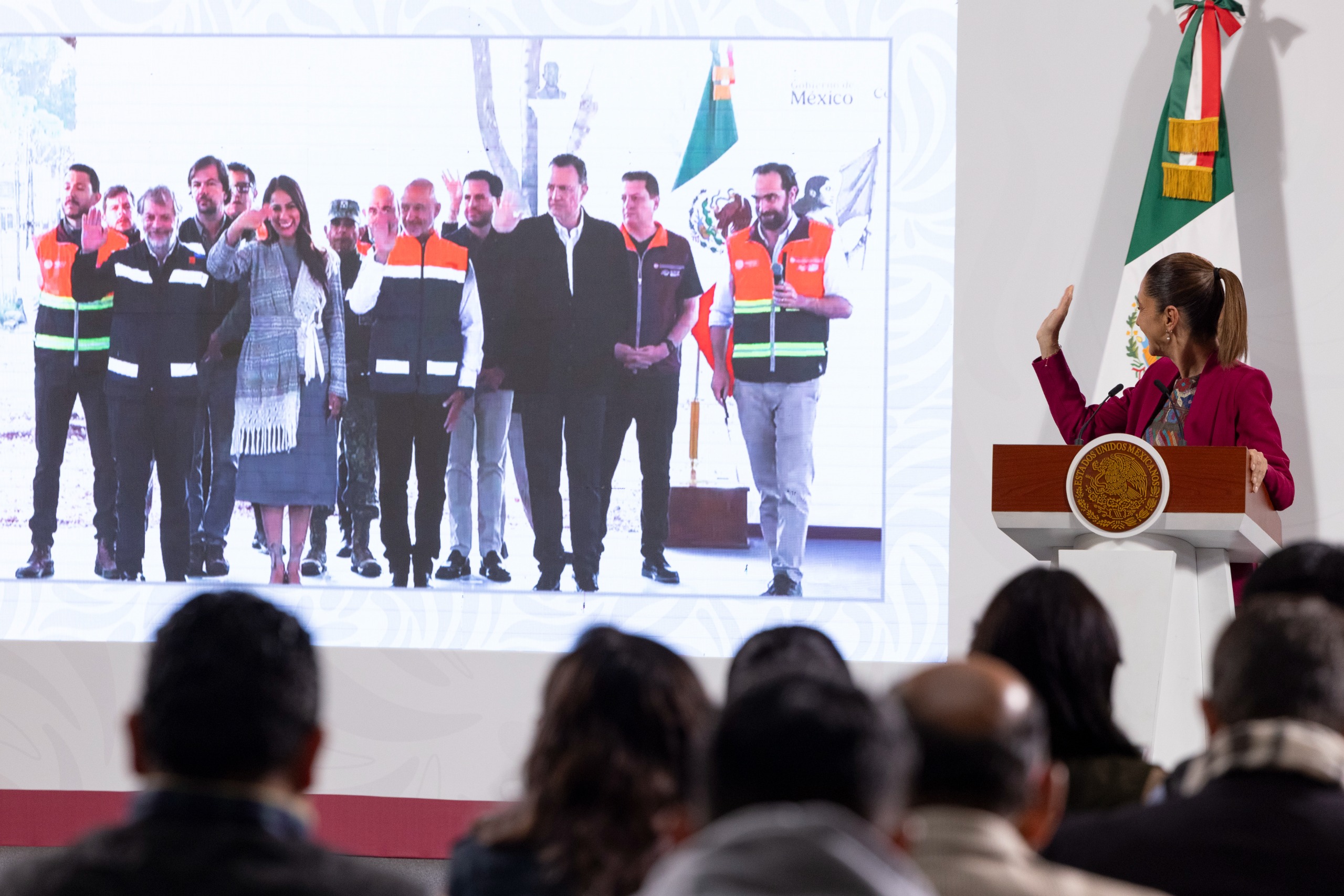 Arranca construcción del tren Querétaro-Irapuato; beneficiará a más de 2 millones de personas y generará cerca de 10 mil empleos