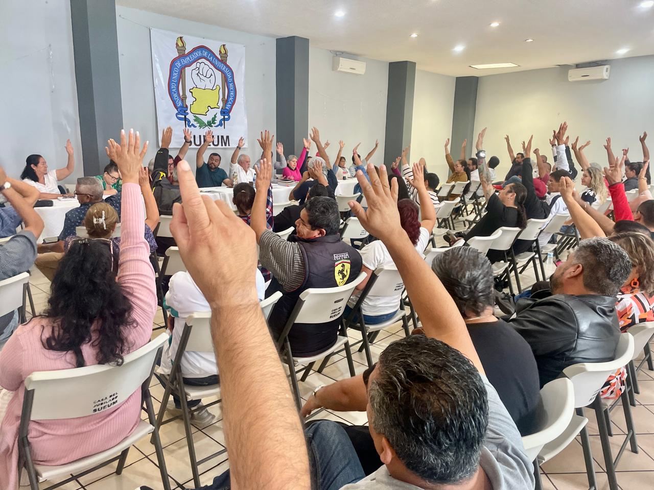 SUEUM documenta violaciones contractuales, llama a asamblea para emplazar a huelga