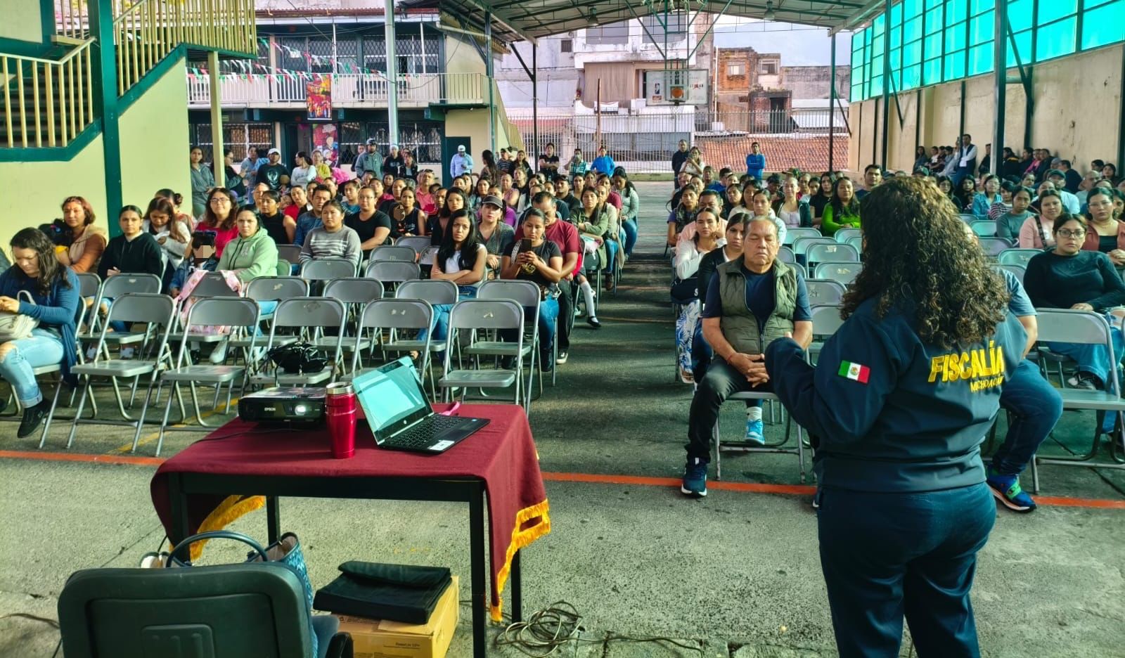 Continúa FGE con acciones de prevención de la violencia en la región de Uruapan