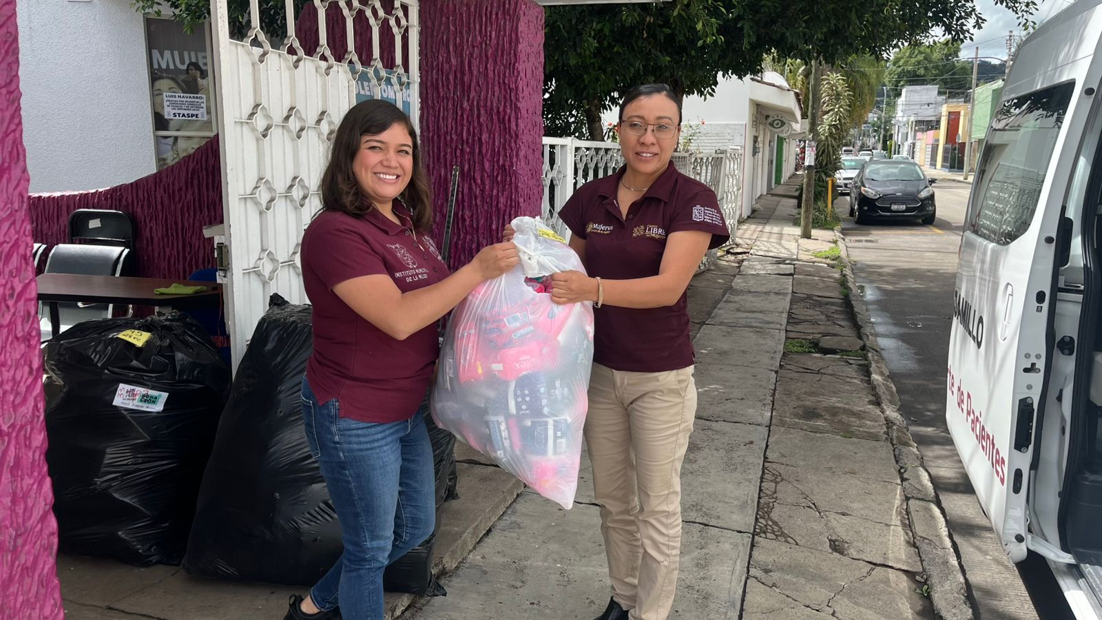 Caravana de Seimujer lleva productos menstruales tras inundaciones en Penjamillo