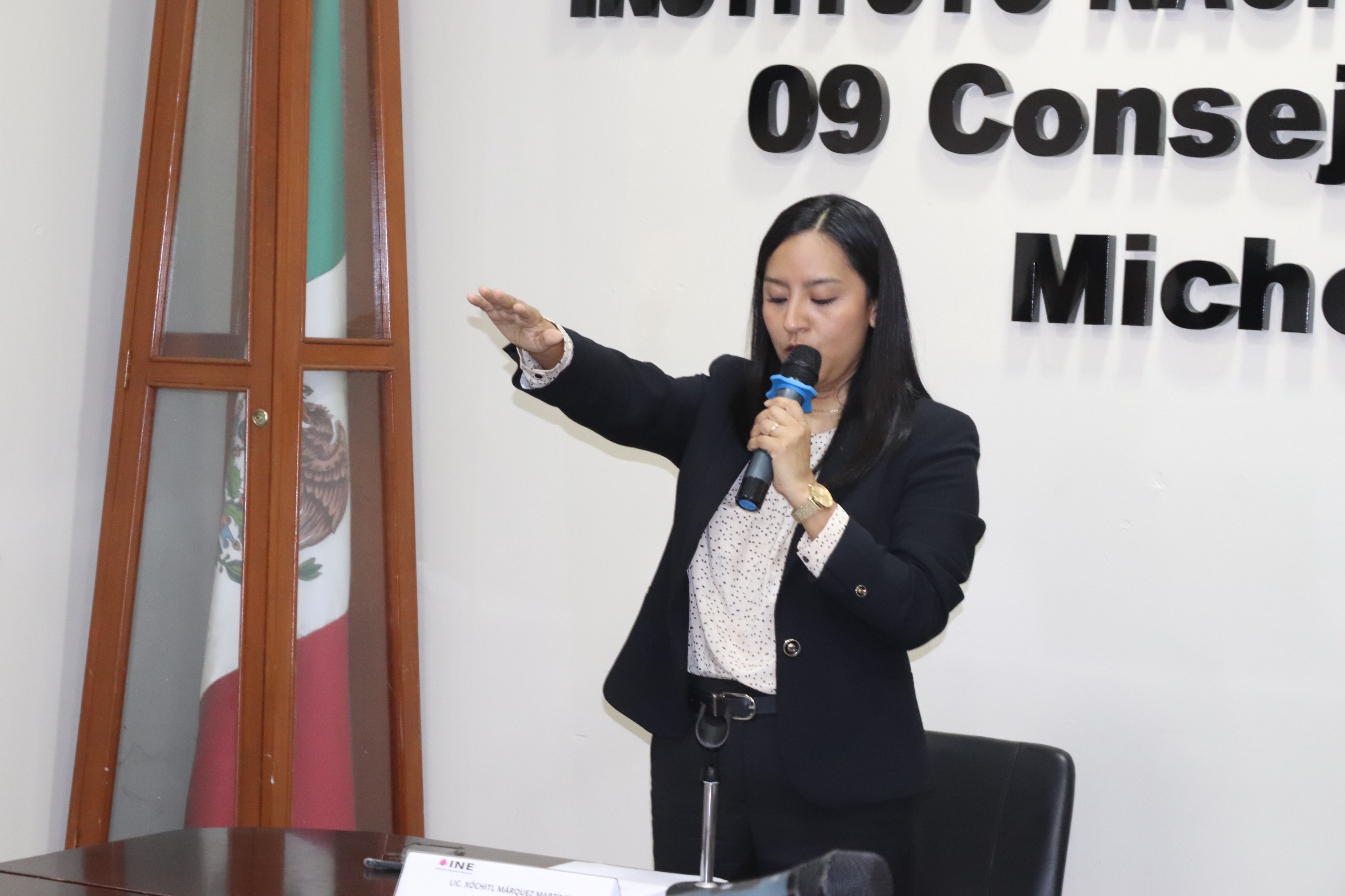 Rinde protesta nueva Vocal Ejecutiva Distrital del INE Michoacán en Uruapan