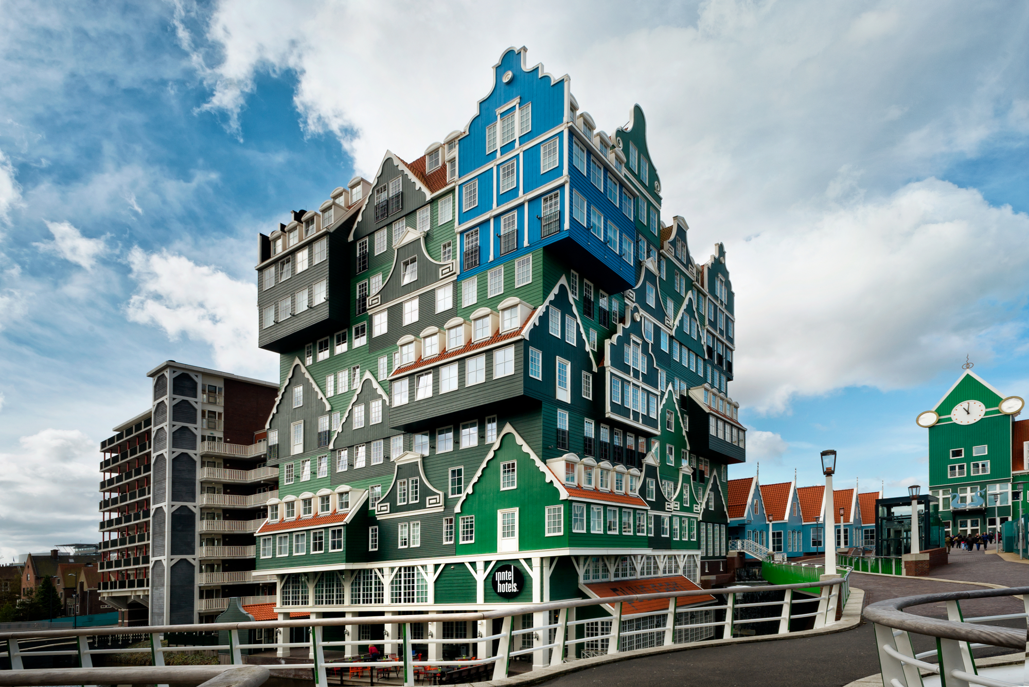 Wifi in public areas is free. Amsterdam Kurztrip der besonderen Art: 2 Tage im mega
