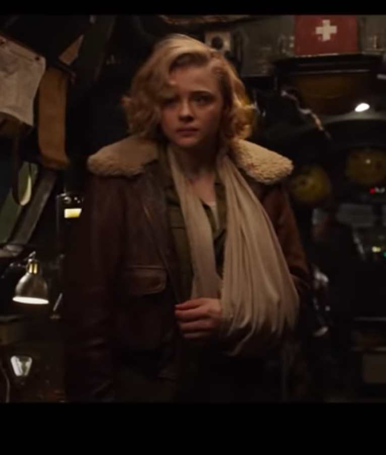 Shadow in the cloud is a 2020 world war ii action horror film directed by roseanne liang, from a screenplay by liang and max landis, starring chloë grace . Chloe Grace Moretz Shadow In The Cloud Maude Garrett Jacket