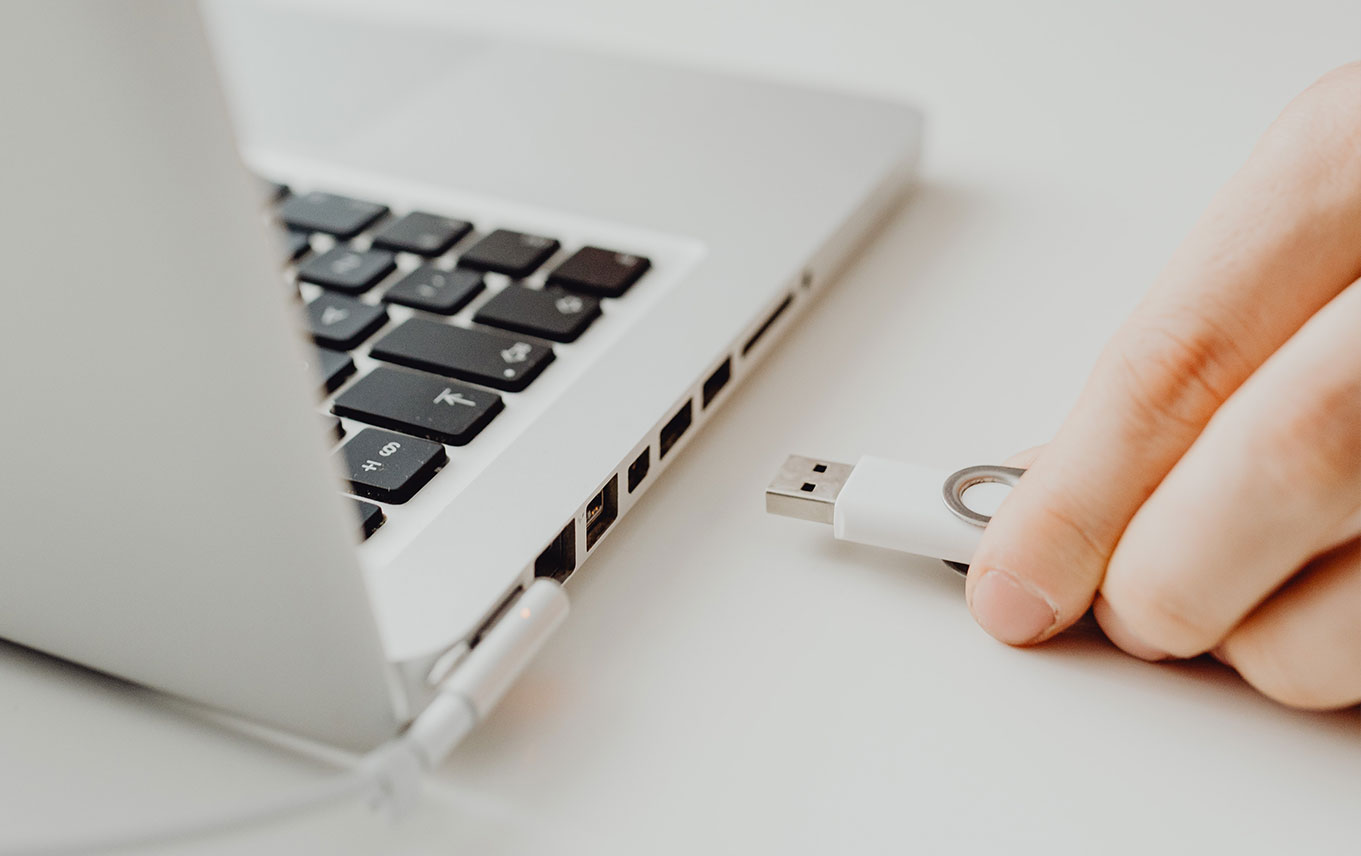 Can you recover deleted files from a usb stick?