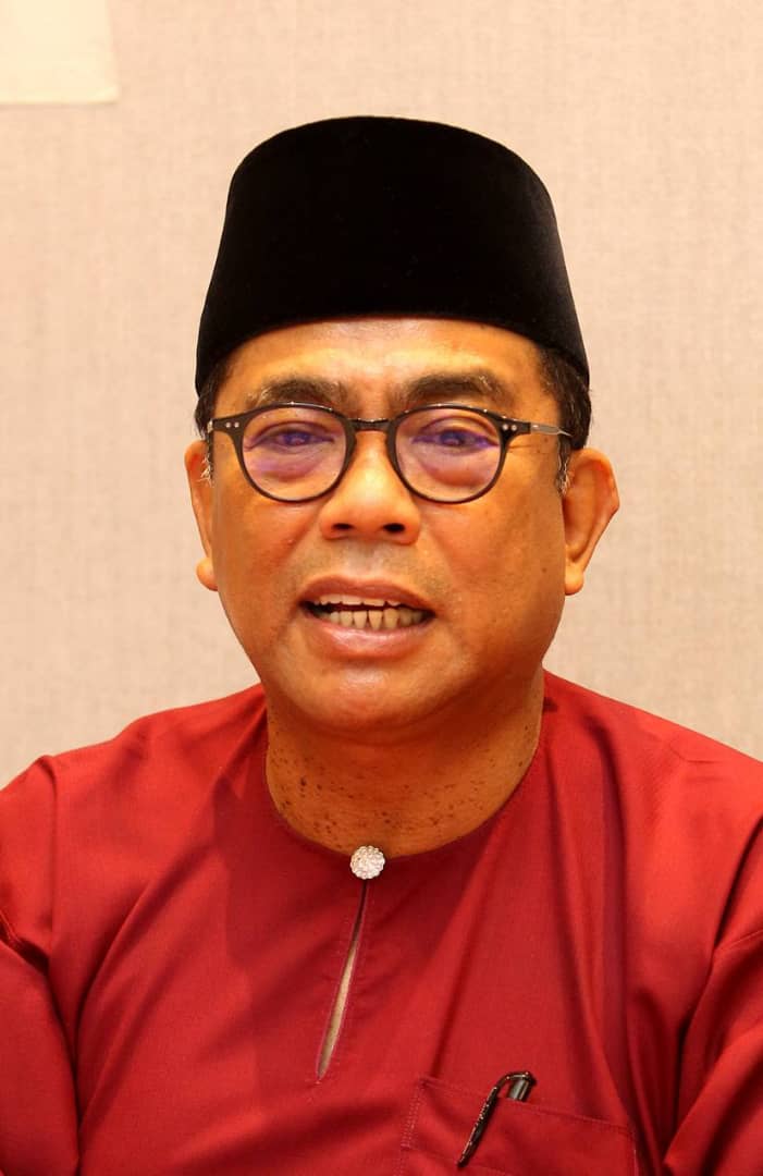 Tan sri datuk seri panglima haji annuar bin musa (jawi: Tindakan Annuar Musa tidak untungkan UMNO, lemahkan parti