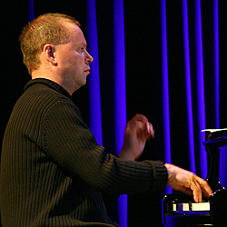 Jarmo Savolainen Lappian Musiikkitalolla vuonna 2004