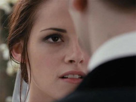 Bella’s ‘Breaking Dawn’ Wedding Dress – Vampires