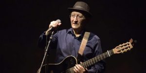 Revered Algerian singer and Berber idol Idir dies at 70