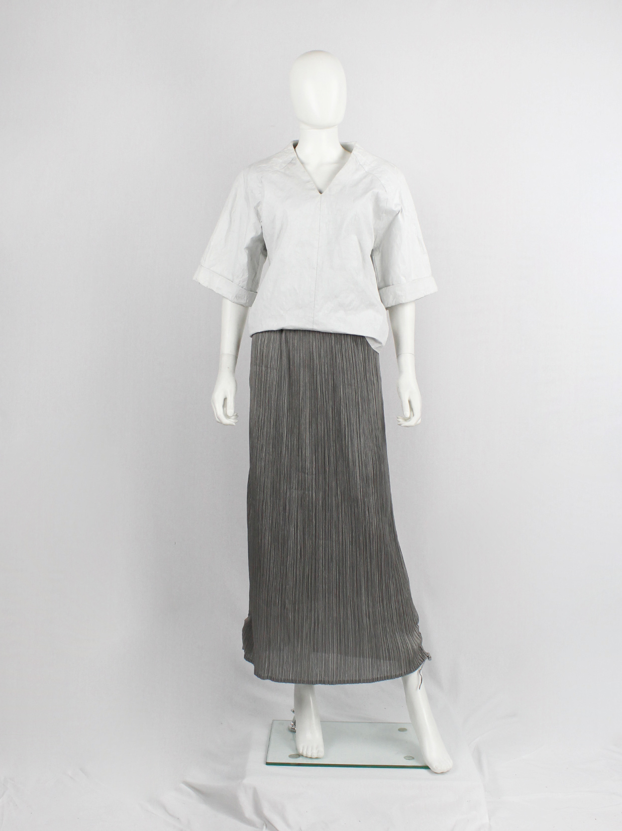 issey miyake pleats please スカート Issey Miyake Pleats Please grey maxi skirt that is scrunched