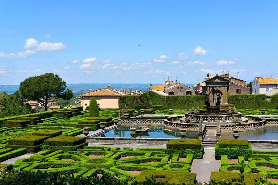 Allorché nel 1193 viterbo divenne sede vescovile bagnaia fu assegnata in dote alla mensa vescovile, usufruendo perciò di alcuni privilegi, quali la dispensa . Bagnaia Viterbo Italy Villa Lante