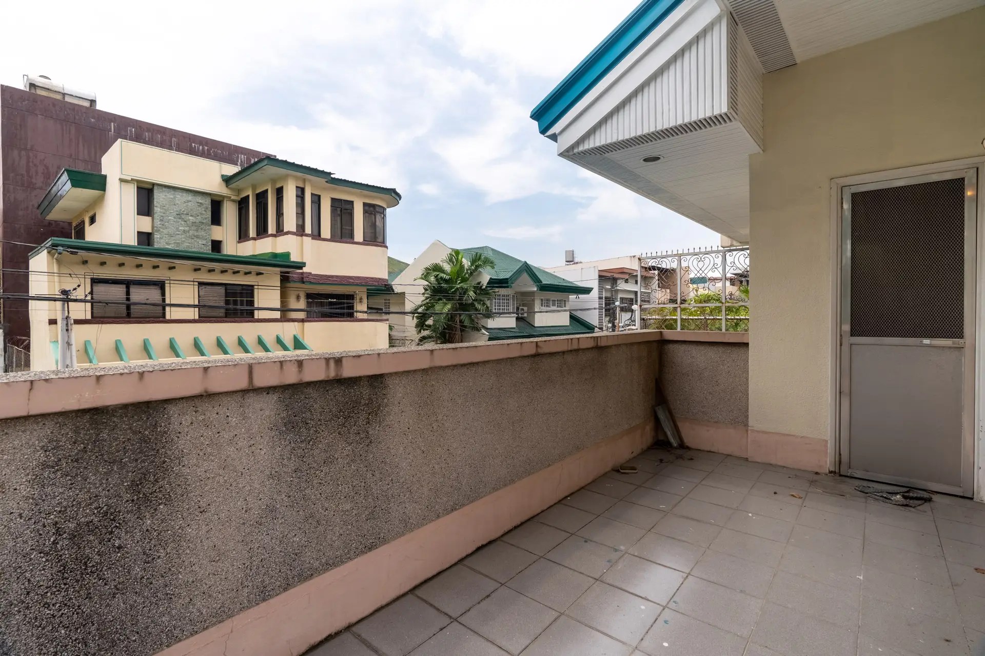3-Storey Family Home House for Sale in Concorde Village, Tambo, Parañaque City