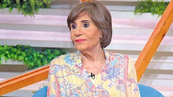سميرة محسن: الفنان كل ما بيكبر سعره بيرخص فى مصر بس (فيديو)