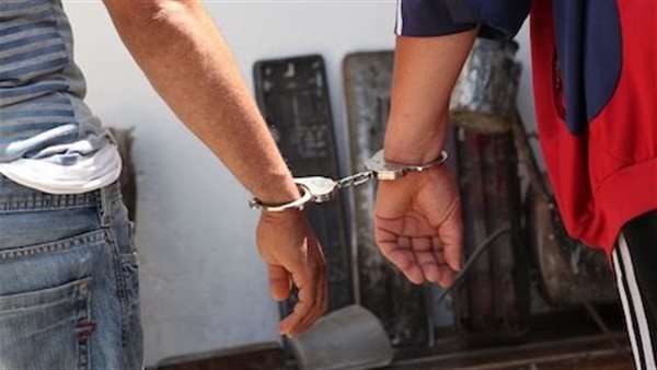 حجز تشكيل عصابي زعم قدرته على استخراج شهادات جامعية مقابل أموال بالقاهرة