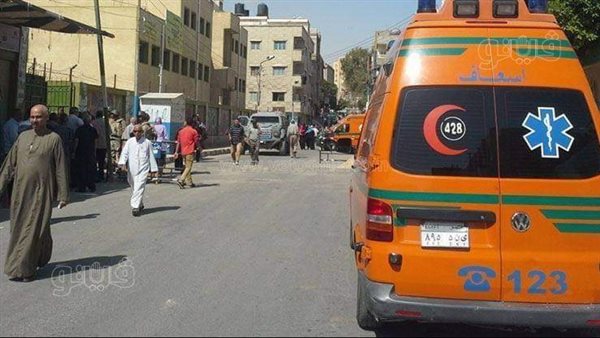 إصابة عاملين سقطا من أعلى سقالة بالدور الرابع في المنيا