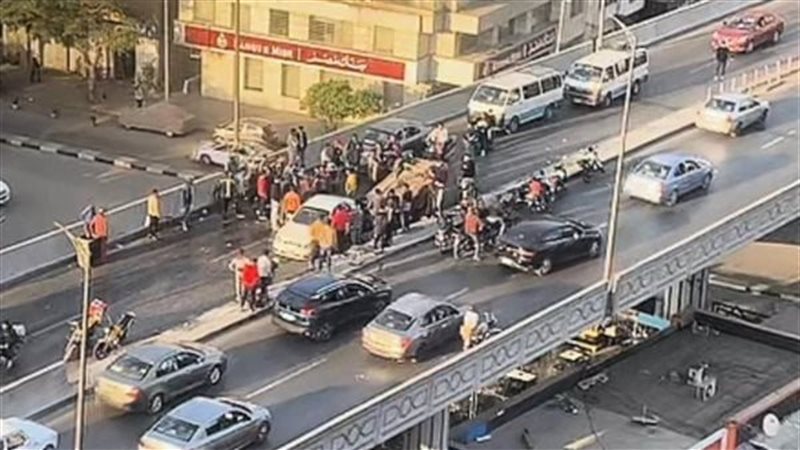 رفع أسعار حادث كوبري التجنيد وتسيير الحركة المرورية بالحلمية 