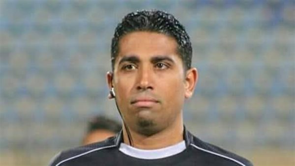 قبل إدراته لمباراة إنبى.. آخر مباراة للأهلى تحت صافرة محمد الصباحى 