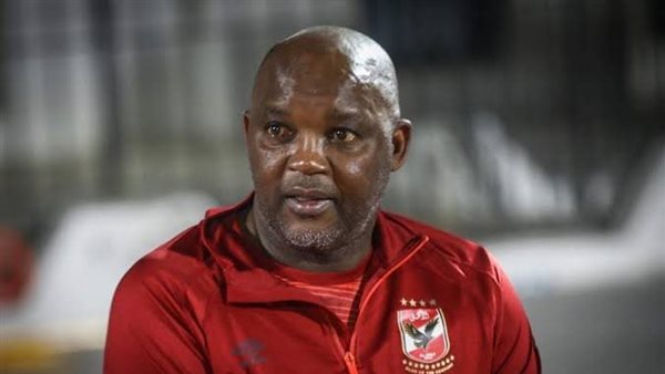 قبل إدارته لمباراة نهائي أفريقيا أمام الوداد.. موسيماني يشيد بمواطنه جوميز 