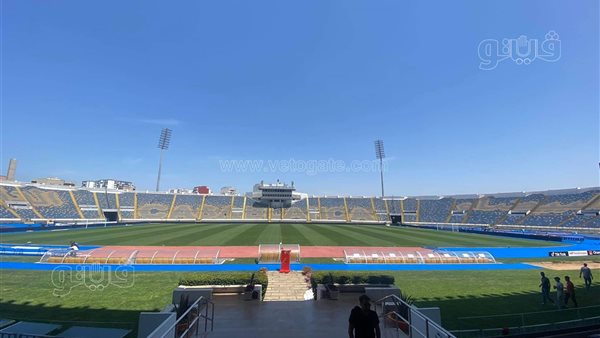 نهائي دوري أبطال إفريقيا.. الجهاز الفني للأهلي يُعاين ملعب محمد الخامس