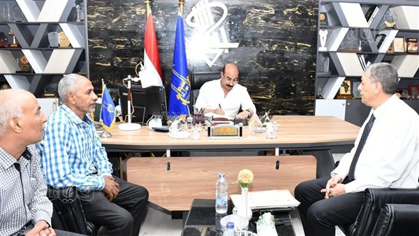 بالأسماء.. أوائل الشهادة الإعدادية 2022 بأسوان| صور