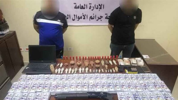 سقوط تشكيل عصابي للنصب على المواطنين بزعم بيع دولارات بأسعار مخفضة سقوط تشكيل عصابي للنصب على المواطنين بزعم بيع دولارات بأسعار مخفضة