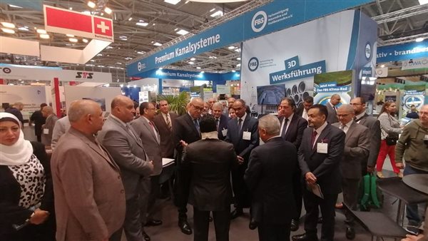 الإسكان: نسعى للاستفادة من التكنولوجيا الحديثة فى قطاع المرافق بمشروعات حياة كريمة