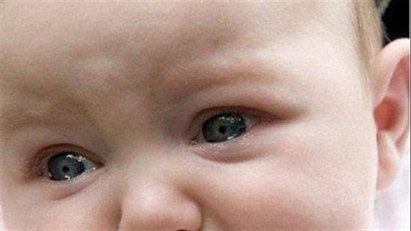 3 أسباب وراء دموع الرضع بغزارة