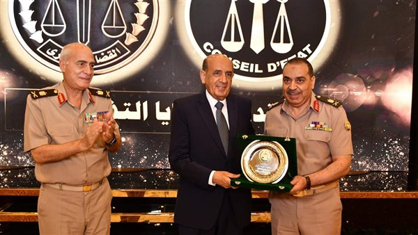 القوات المسلحة تستقبل وفدا من قضاة وقاضيات مجلس الدولة بهيئة القضاء العسكري