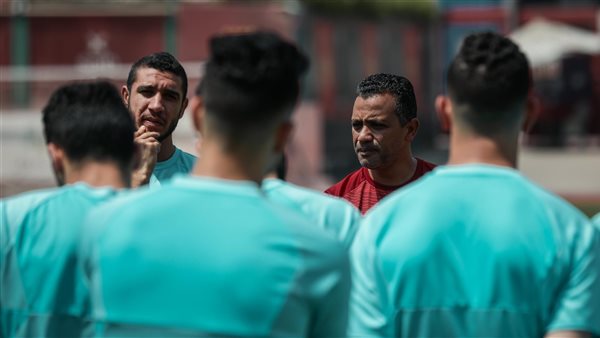 كواليس الجلسة الأخيرة لقمصان مع لاعبي الأهلي قبل مباراة القمة