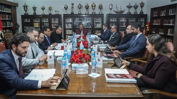 موعد وصول مدرب الأهلي الجديد