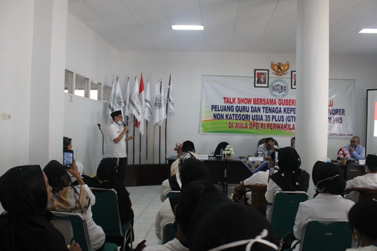 Selama ini, status mereka tidak jelas apakah termasuk kategori . Tenaga Pendidik Honorer Non Kategori Usia 35 Plus Provinsi Bengkulu Harus Sejahtera Viral Publik
