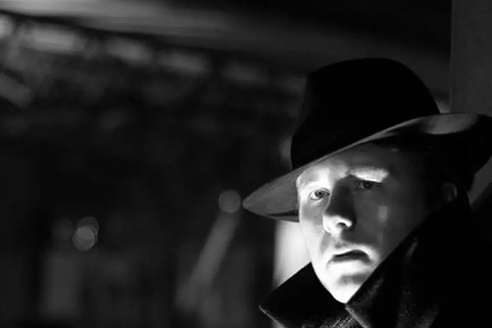 Vision Éternel photo shoot at Dalhousie Station, Montreal. Photography by Jeremy Roux, 2011.