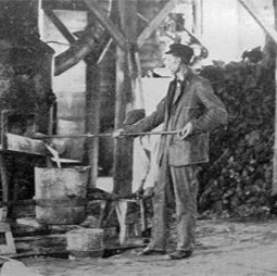 Pontiac's shoe manufacture history