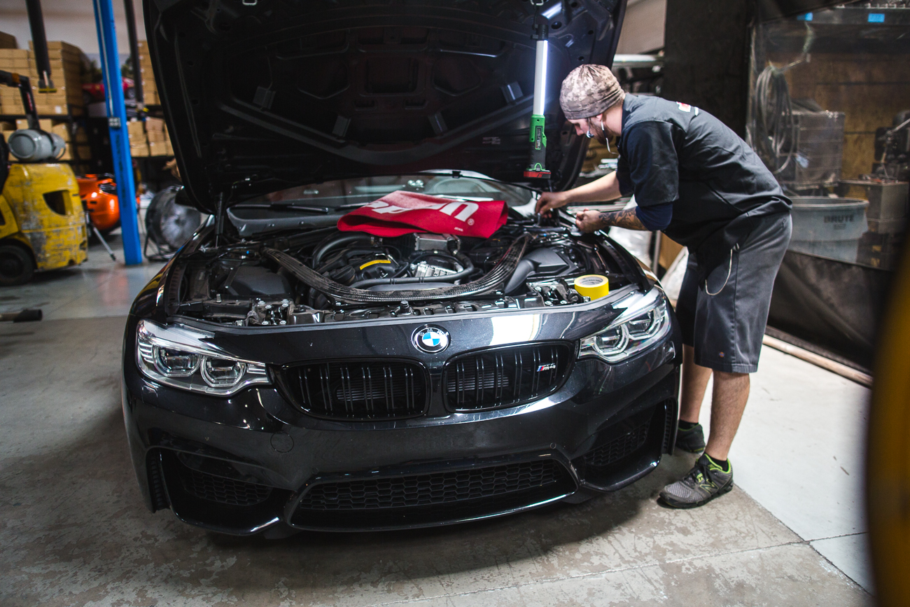 Bmw m4 boosts up with vr tuned tuning box kit