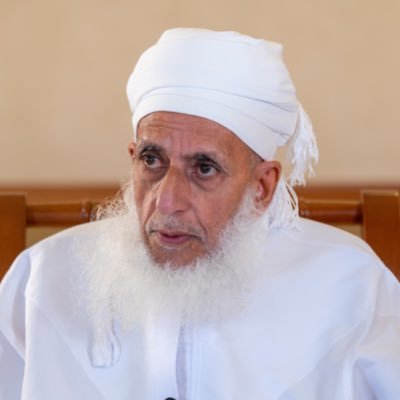 الخليلي : في هذا العصر تتضاعف مسؤلية الآباء والأمهات في المحافظة على أفلاذ أكبادهم