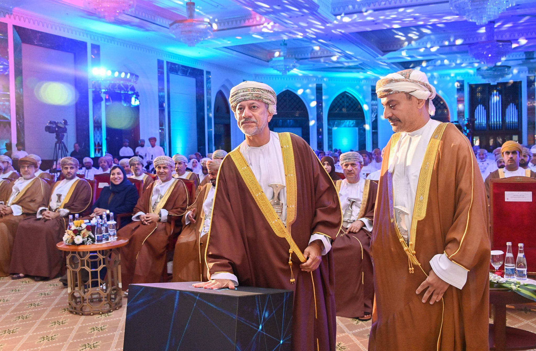 سلطنةُ عُمان‬⁩ تحتفلُ بيوم الصّناعة العُمانية