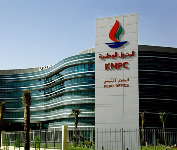 سقوط شظايا على مصفاة الأحمدي بالكويت .. إصابة طفيفة لعاملين