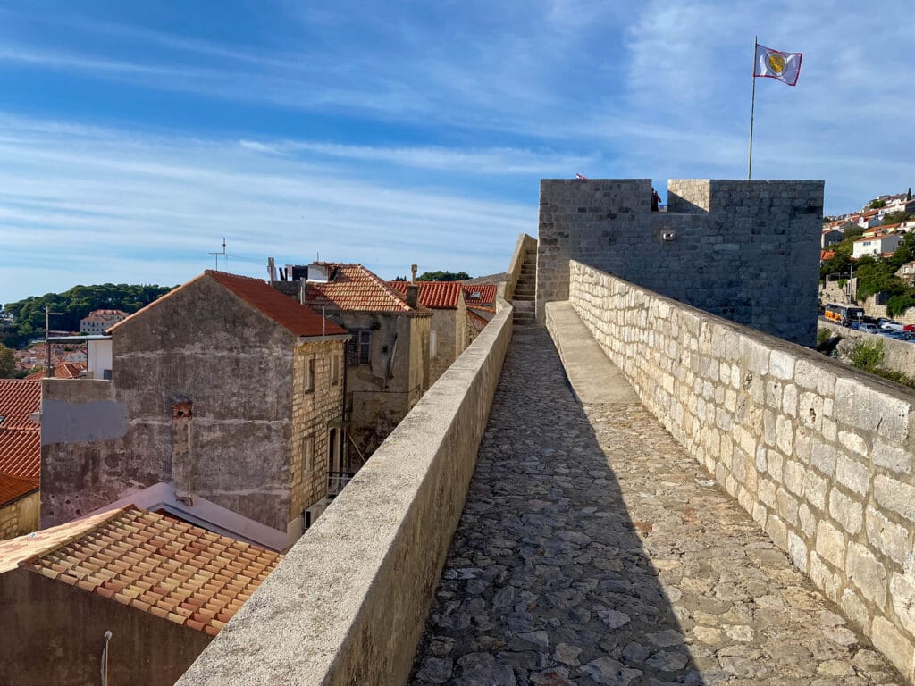 Dubrovnik Wall, Dubrovnik Old Town Walls: Top Attraction You Can’t Miss