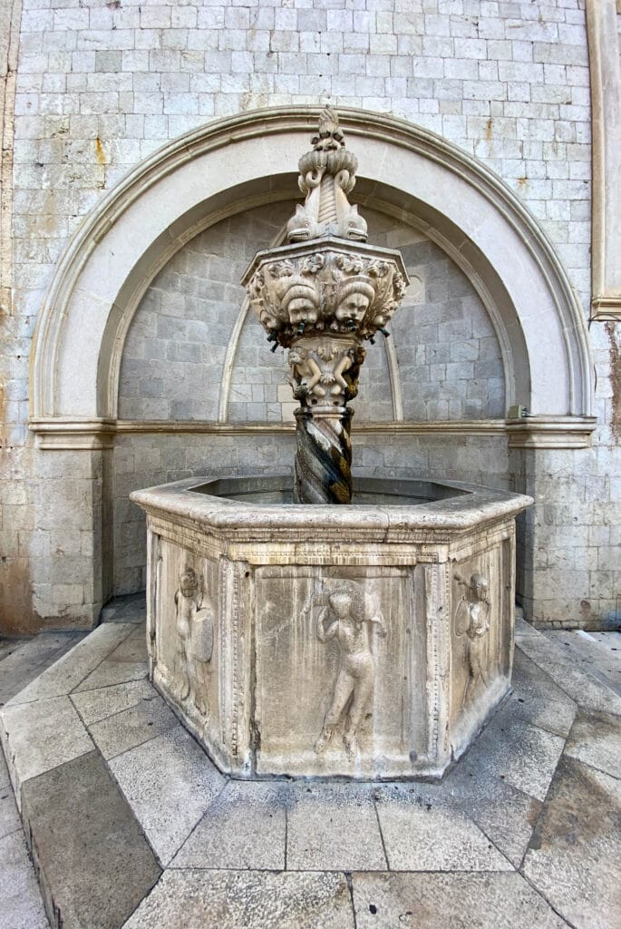 Dubrovnik Wall, Dubrovnik Old Town Walls: Top Attraction You Can’t Miss