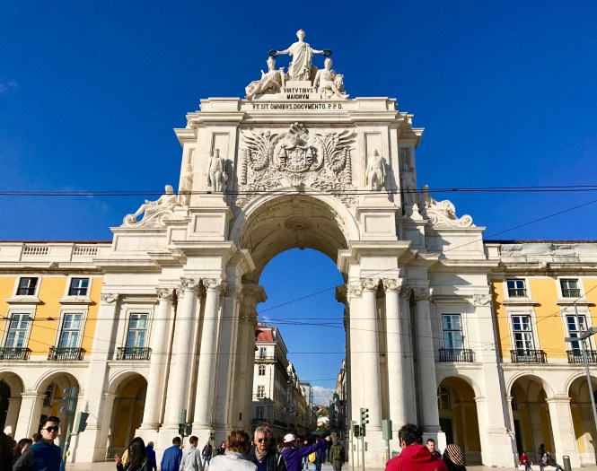 comercial district lisbon