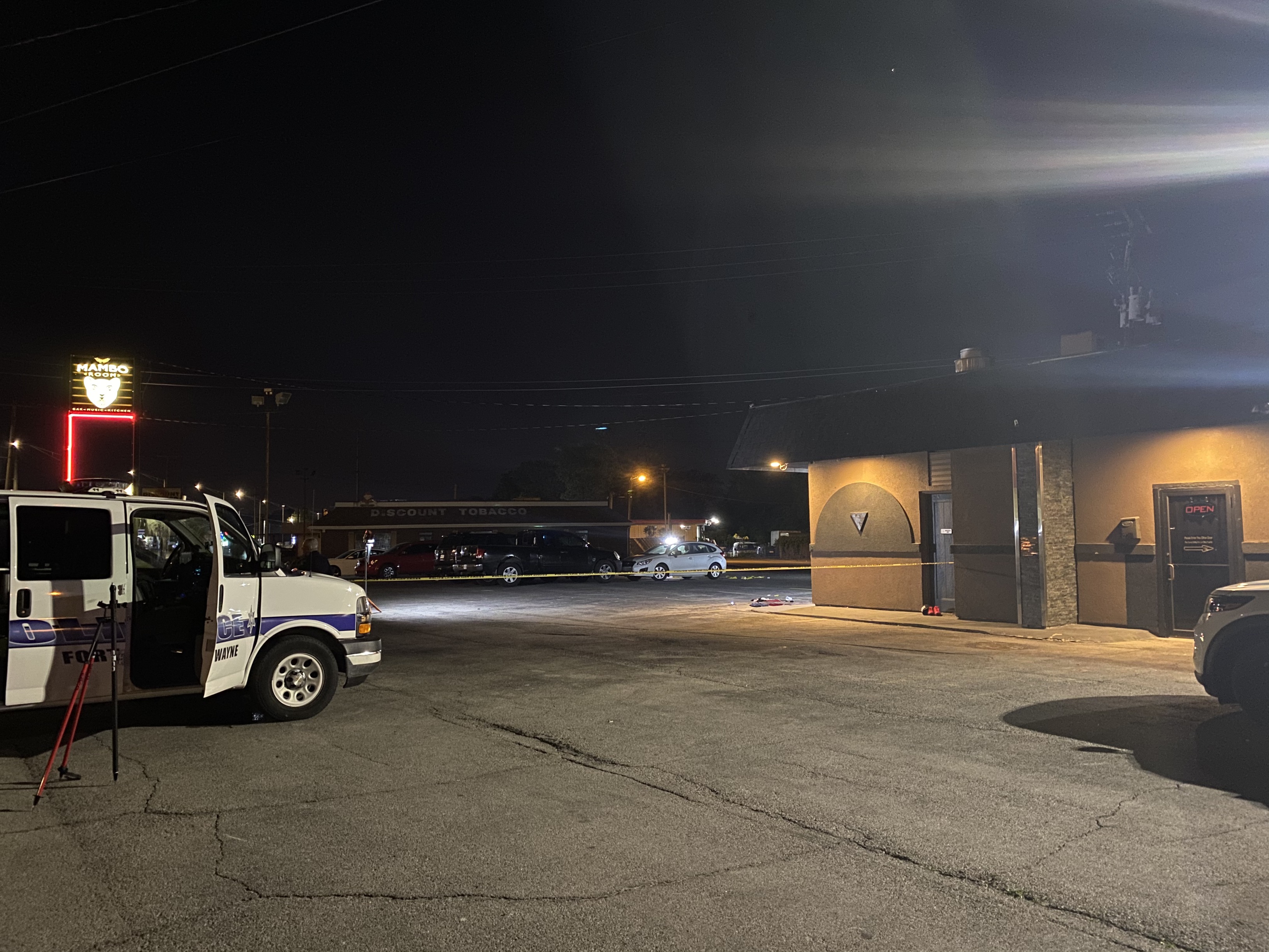 man in life-threatening condition after found in fort wayne bar parking lot with gunshot wounds wane 15 on buy here pay here lots fort wayne