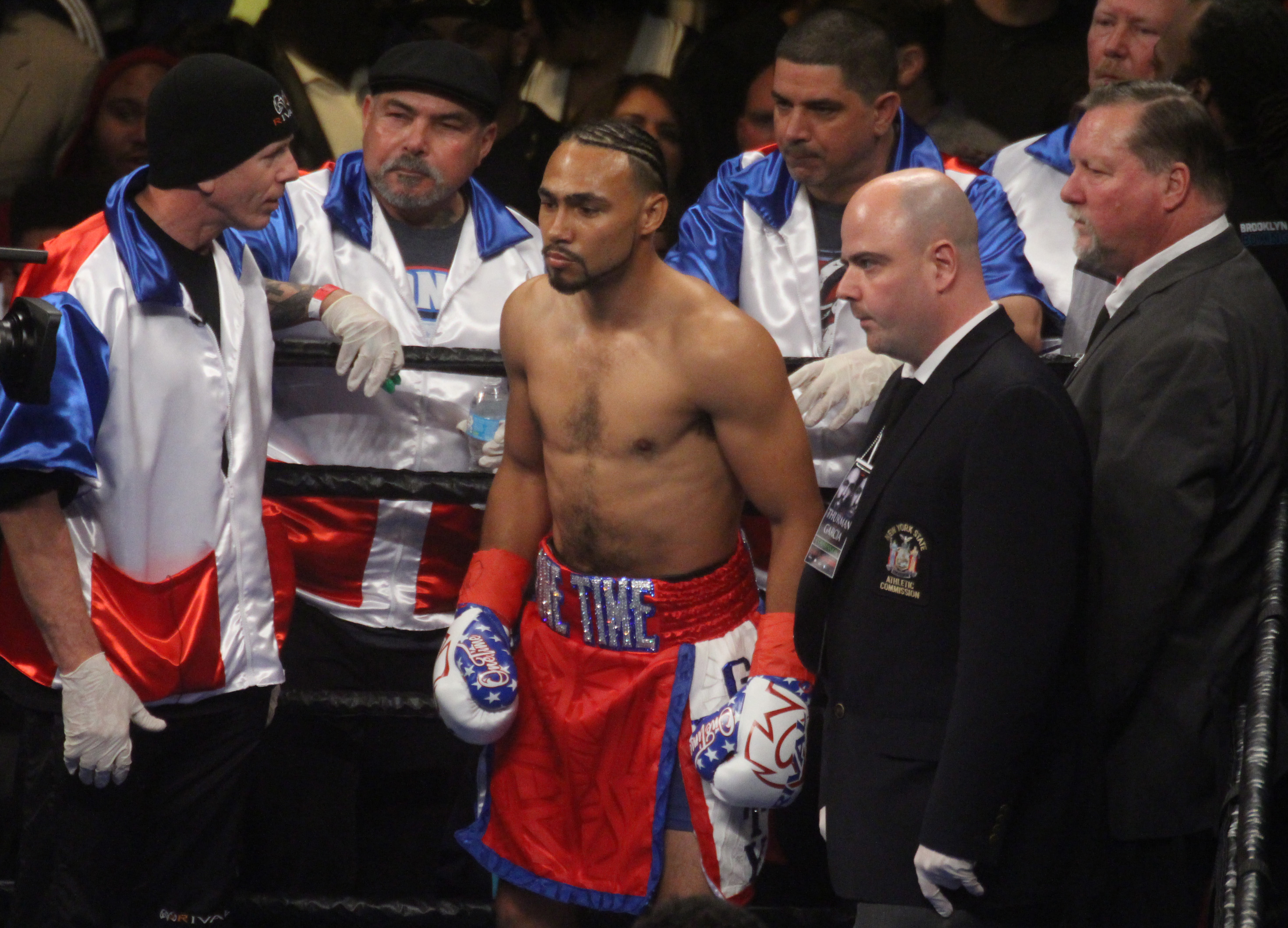 Thurman defeats Garcia in WBA/WBC welterweight title unification