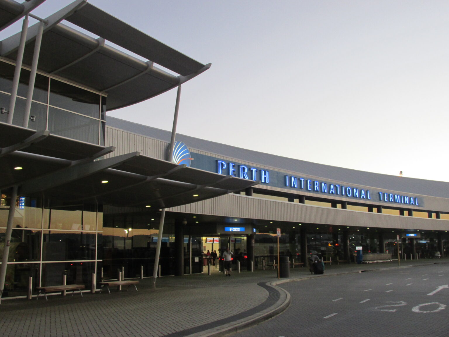 For your convenience: top hotels near perth airport